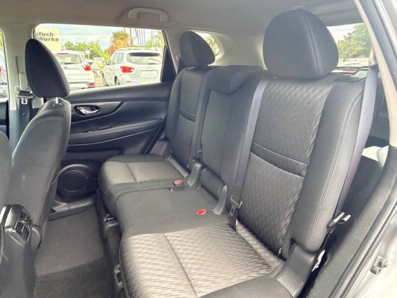 2017 Nissan Rogue