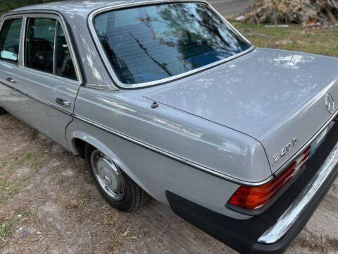 1983 Mercedes-Benz 240D