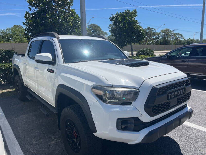 Used 2018 Toyota Tacoma TRD Pro with VIN 5TFCZ5AN7JX129551 for sale in Lighthouse Point, FL