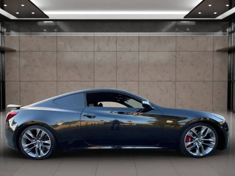 2016 Hyundai Genesis Coupe