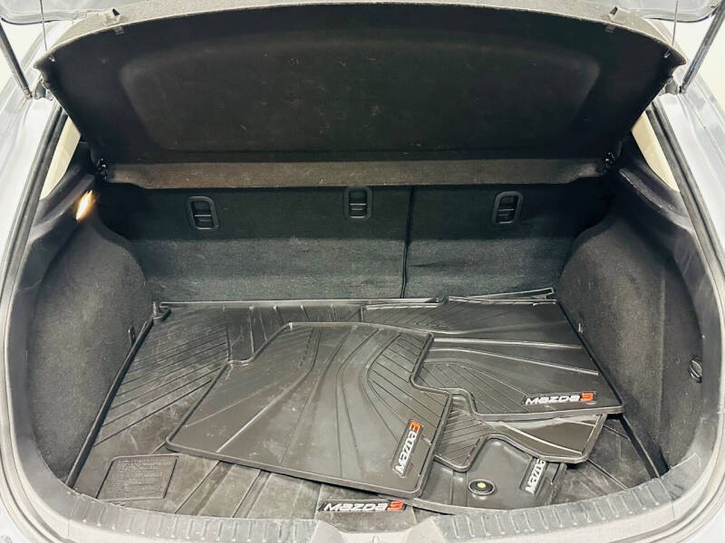 2018 Mazda MAZDA3 Touring