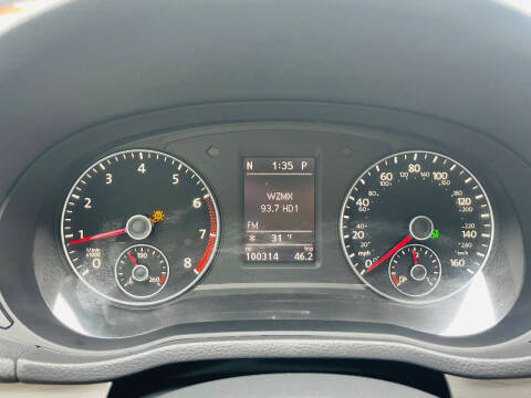 2015 Volkswagen Passat 1.8T SE