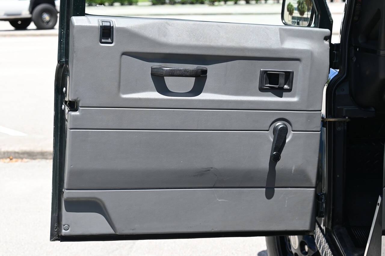 1998 Land Rover Defender 17