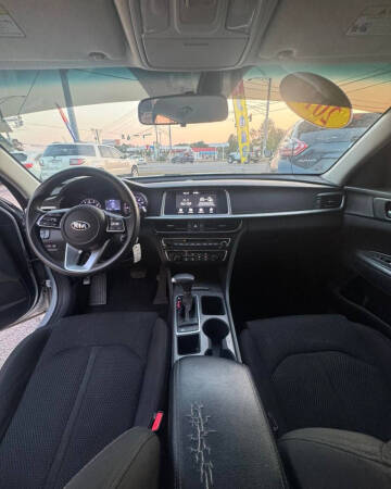 2019 Kia Optima LX