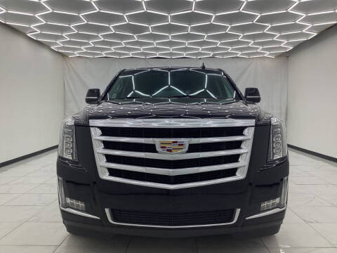 2017 Cadillac Escalade Luxury