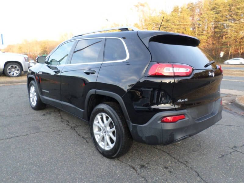 2017 Jeep Cherokee Latitude photo 8