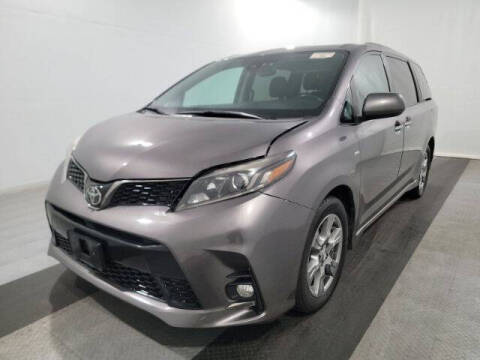 2019 Toyota Sienna for sale at Arlington Motors DMV Car Store in Woodbridge VA