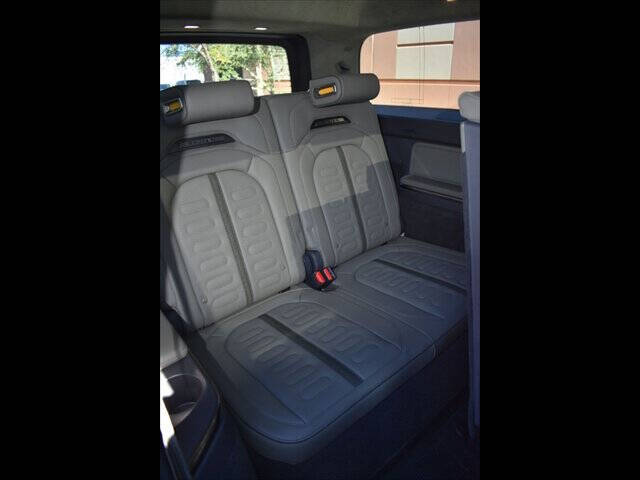 2023 Rivian R1S Adventure