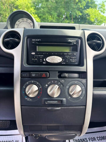 2005 Scion xB