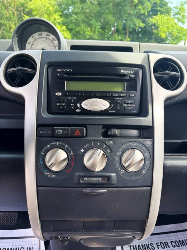 2005 Scion xB