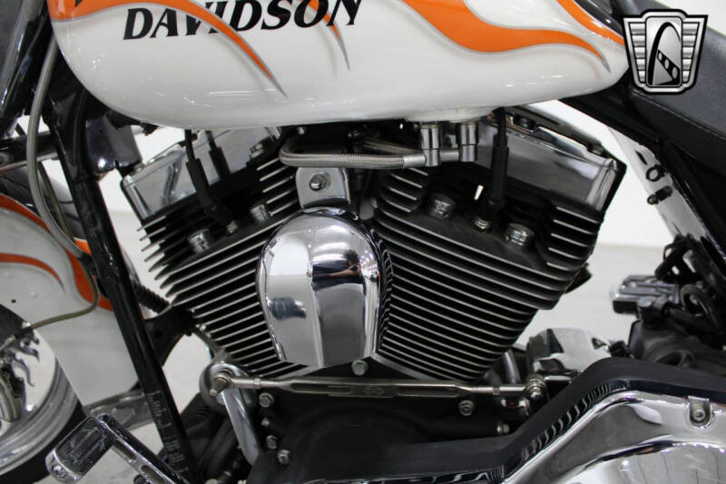 2000 HD FLHRCI / Road King Classic