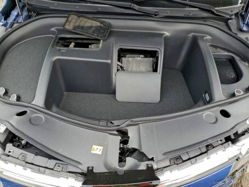 2024 VinFast VF8 Plus