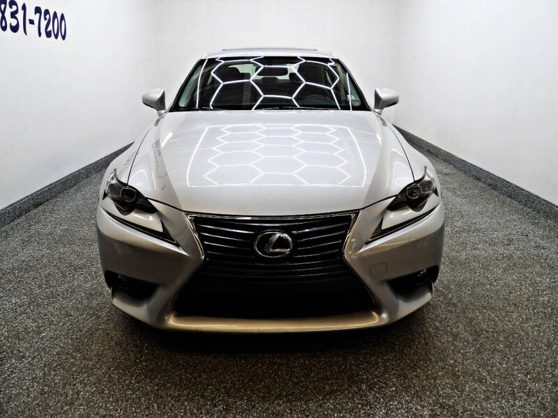 2015 Lexus IS 250 photo 2