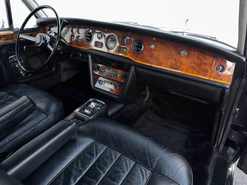 1975 Rolls-Royce Corniche