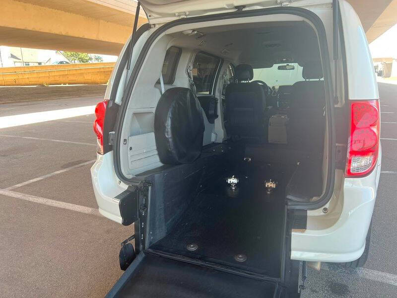 2013 Dodge Grand Caravan SE