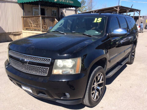 2007 Chevrolet Suburban for sale at OASIS PARK & SELL in Spring TX
