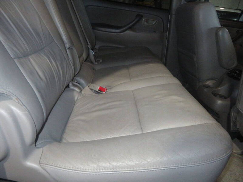2006 Toyota Sequoia SR5
