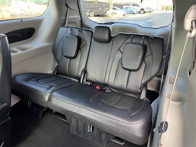 2018 Chrysler Pacifica Touring L Plus