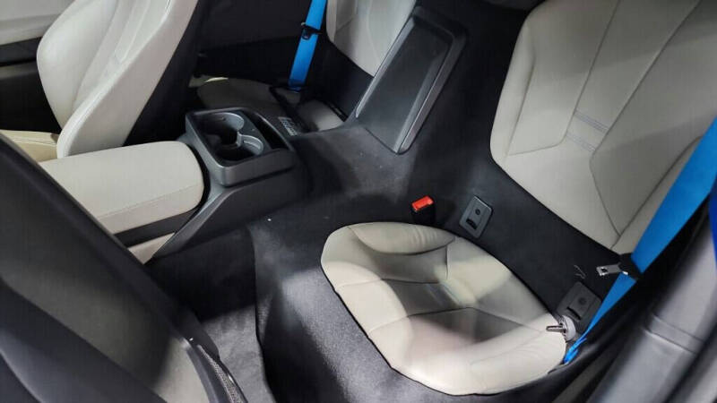 2014 BMW i8
