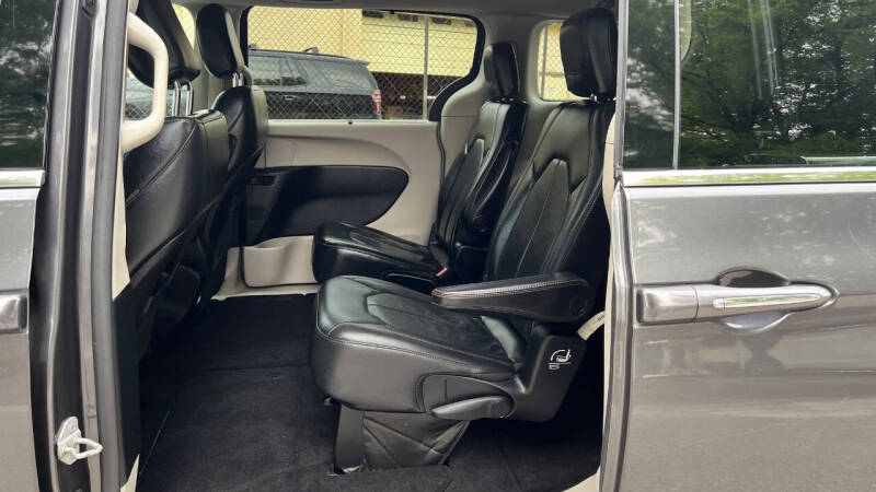 2018 Chrysler Pacifica Touring L