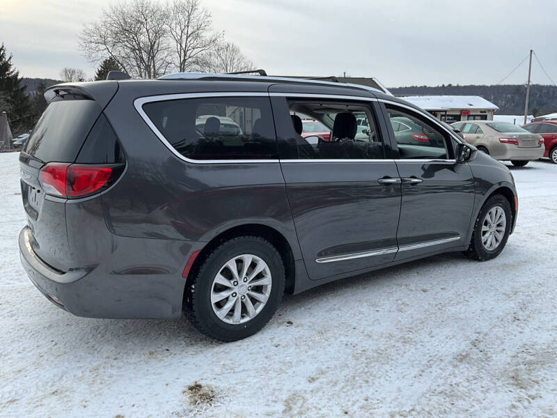 2018 Chrysler Pacifica Touring L