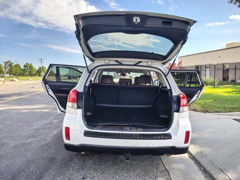 2014 Subaru Outback 3.6R Limited