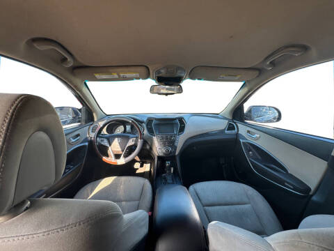 2017 Hyundai Santa Fe SE