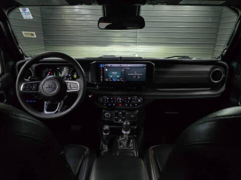 2024 Jeep Wrangler Sahara 4xe