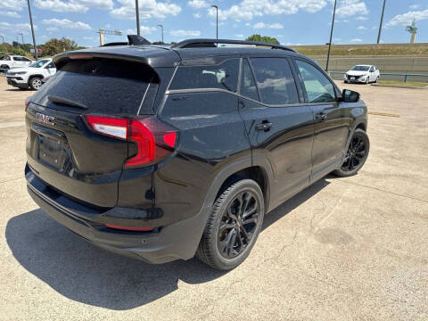 2022 GMC Terrain SLT