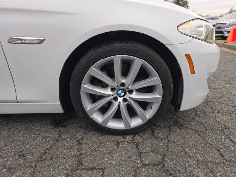 2011 BMW 5 Series 535i
