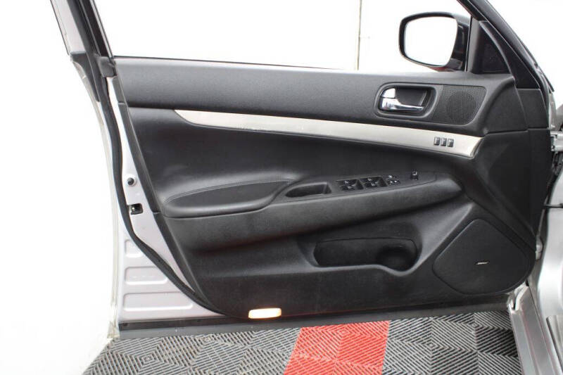 2013 Infiniti G37 Sedan x