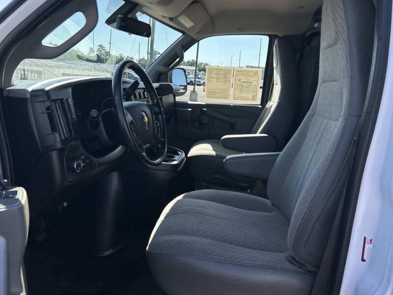 2020 Chevrolet Express 2500
