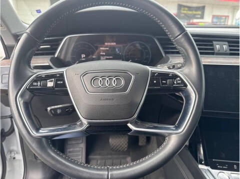 2019 Audi e-tron quattro Prestige