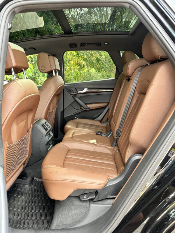 2020 Audi Q5 quattro Premium Plus 45 TFSI