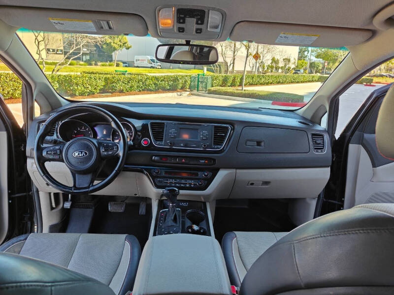 2016 Kia Sedona EX