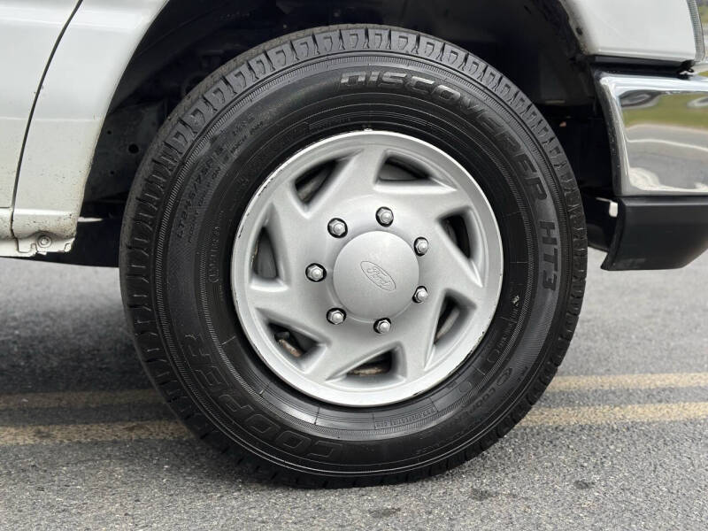 2016 Ford E-Series E-350 SD