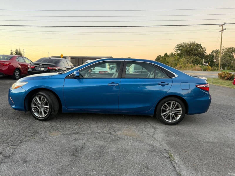 2017 Toyota Camry SE