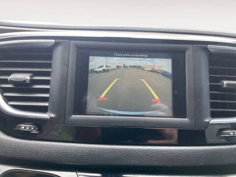 2021 Chrysler Voyager LX