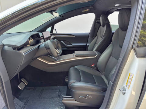 2023 Tesla Model X Standard Range