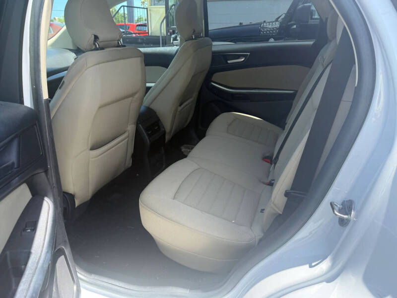 2017 Ford Edge SE