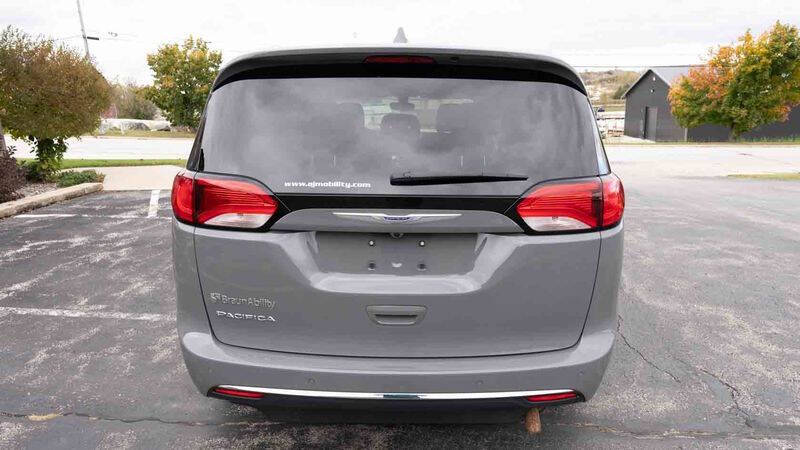 2020 Chrysler Pacifica Touring