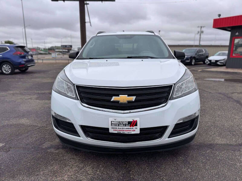 Used 2016 Chevrolet Traverse LS with VIN 1GNKRFEDXGJ267185 for sale in Lubbock, TX