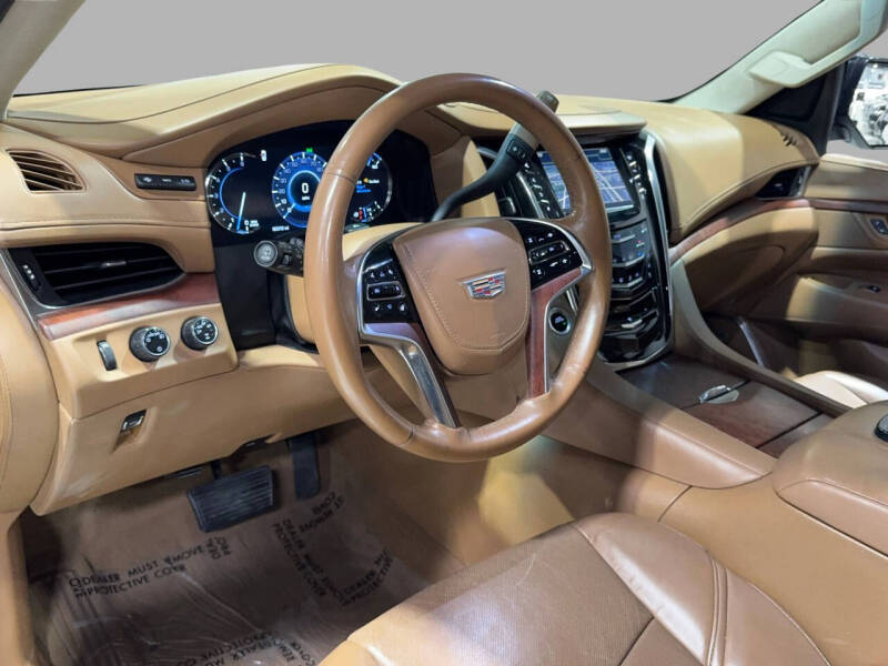 2016 Cadillac Escalade Platinum