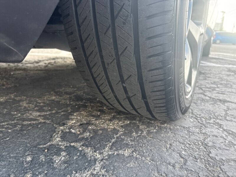 2015 Dodge Challenger SXT Plus