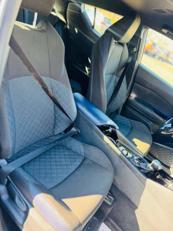 2020 Toyota C-HR XLE