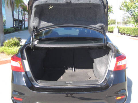 2017 Nissan Sentra SR