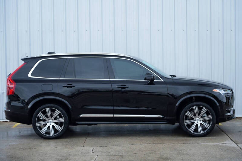 2024 Volvo XC90 Recharge T8 Ultimate Bright Theme 7P