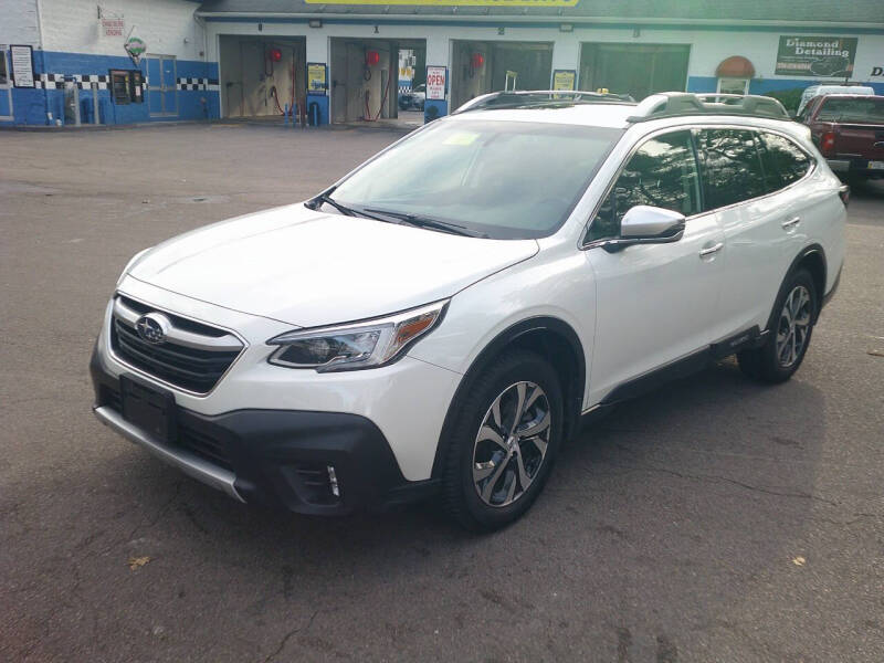 2021 Subaru Outback Touring's photo