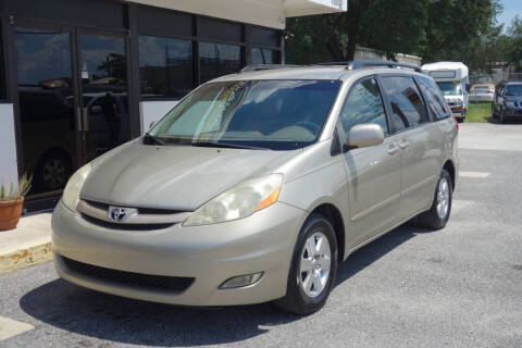 2008 Toyota Sienna for sale at Dealmaker Auto Sales in Jacksonville FL