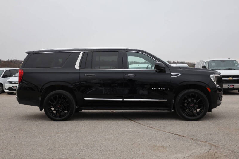 2022 GMC Yukon XL SLT